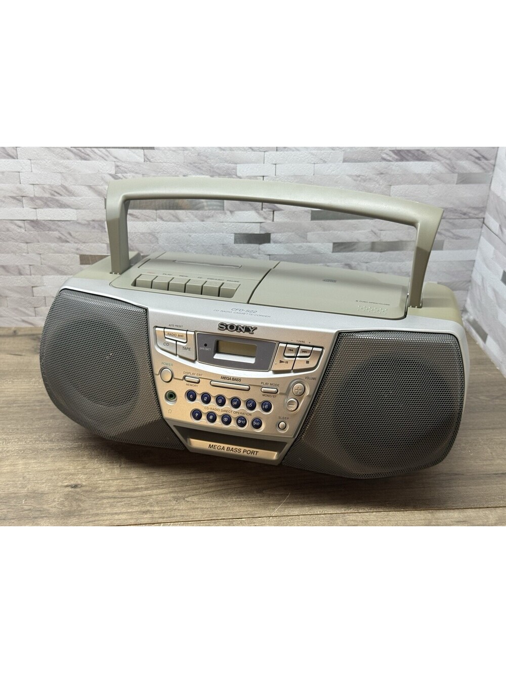 Sony CFD-S22 CD AM/FM Radio Cassette Recorder Mega Bass Boombox -TESTED & WORKS!